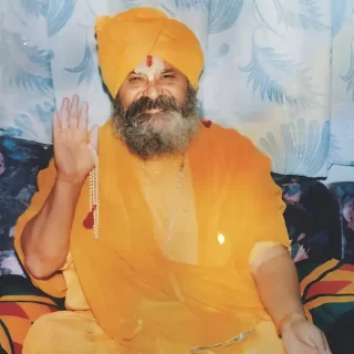 Guru Promised God to Lead Us on the Right Path